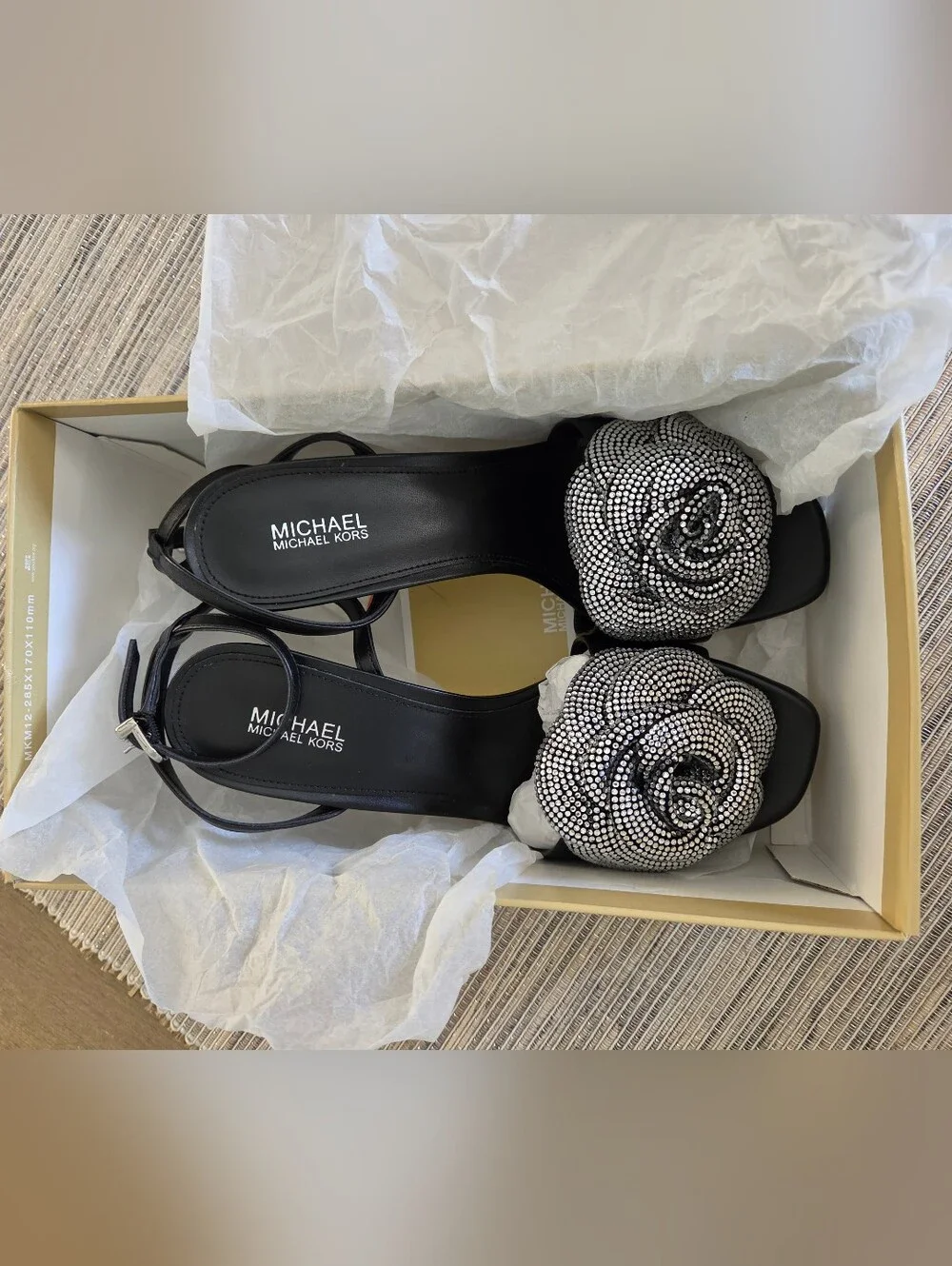 NWT Michael Michael Kors Elodie Sandals, Size 7.5